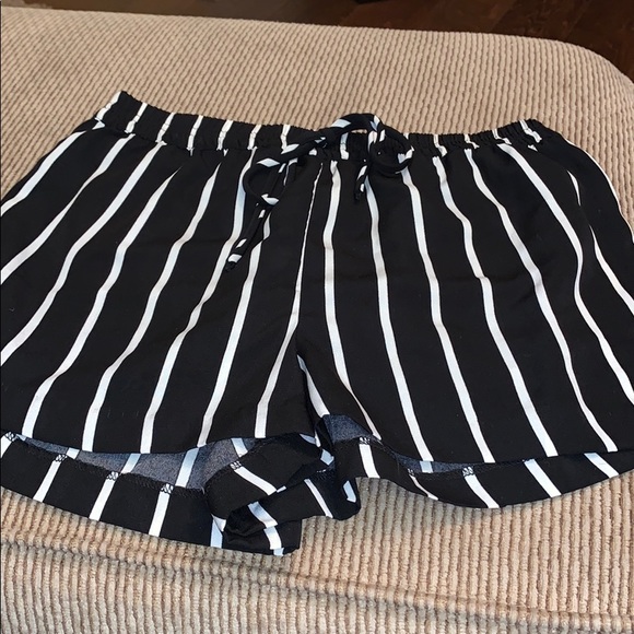 Forever 21 - Picture 1 of 2